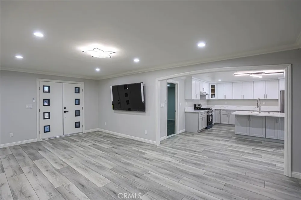 8872 Montrose Avenue Westminster, CA 92683