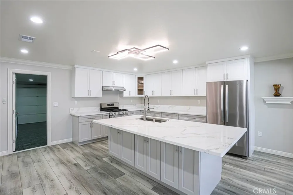 8872 Montrose Avenue Westminster, CA 92683