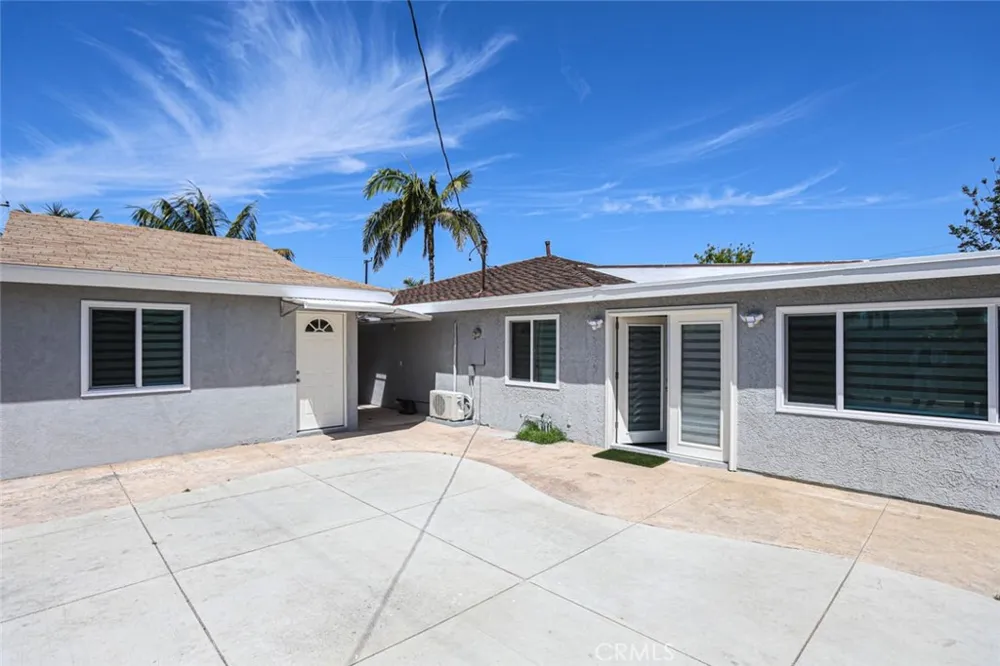 8872 Montrose Avenue Westminster, CA 92683