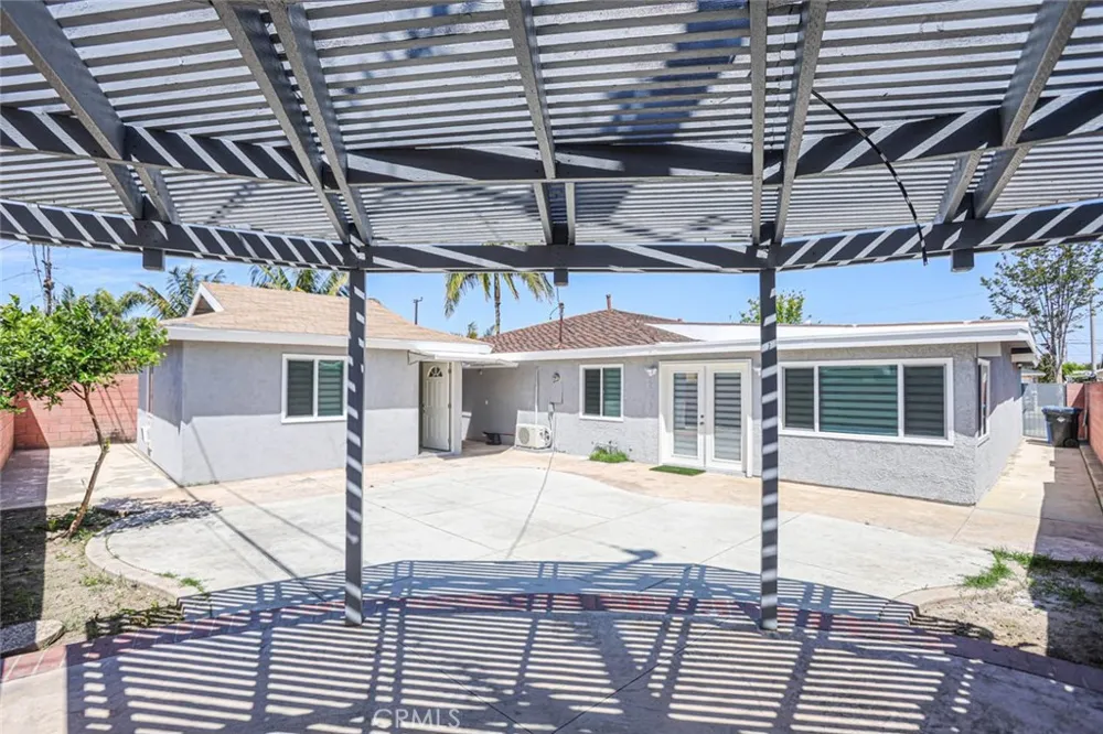 8872 Montrose Avenue Westminster, CA 92683