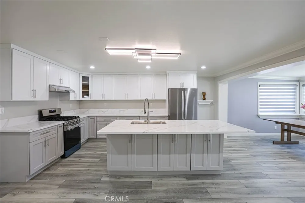 8872 Montrose Avenue Westminster, CA 92683
