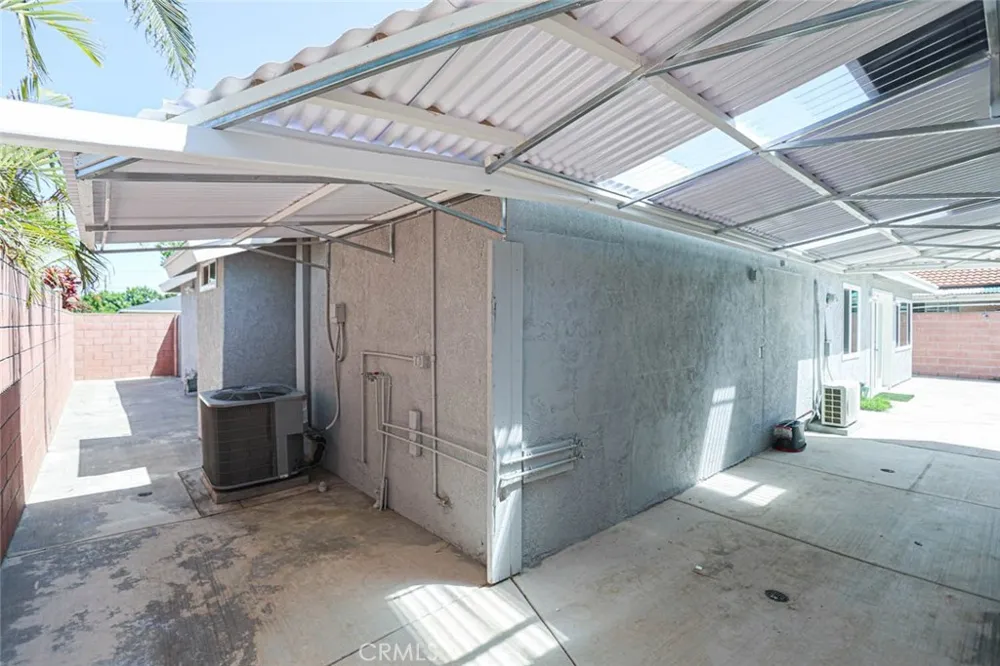 8872 Montrose Avenue Westminster, CA 92683