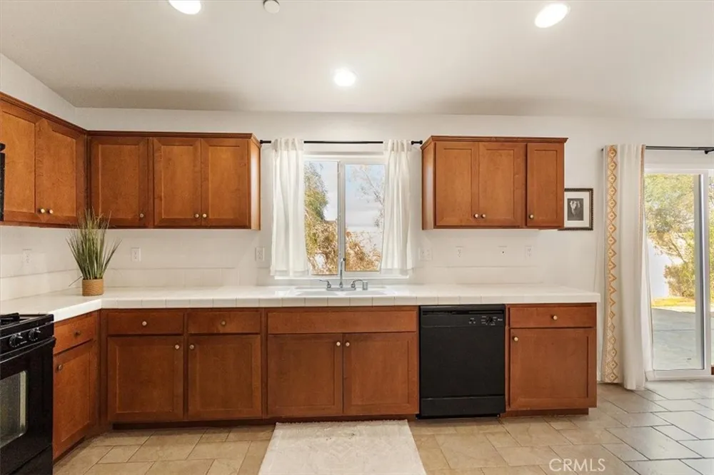 905 Broadway Barstow, CA 92311