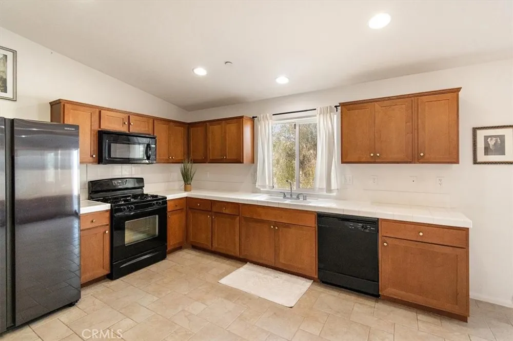905 Broadway Barstow, CA 92311