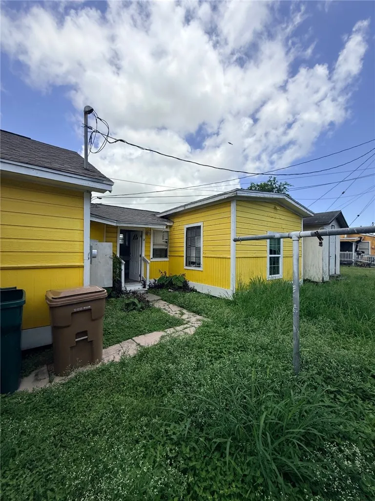 4026 Zapata Street Corpus Christi, TX 78405