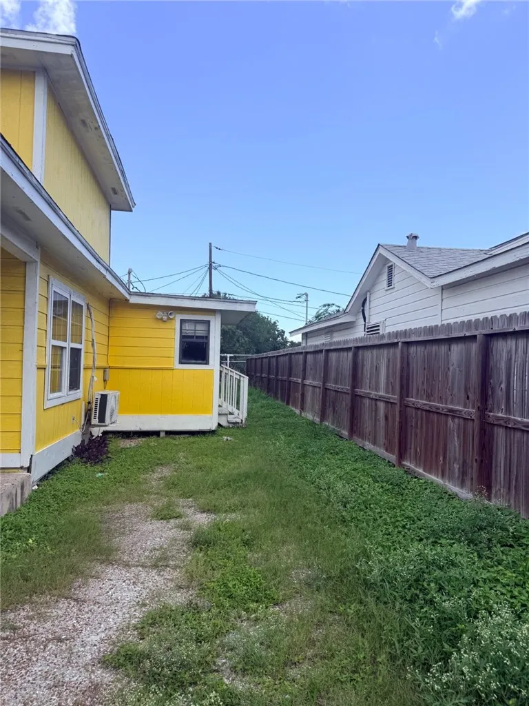 4026 Zapata Street Corpus Christi, TX 78405