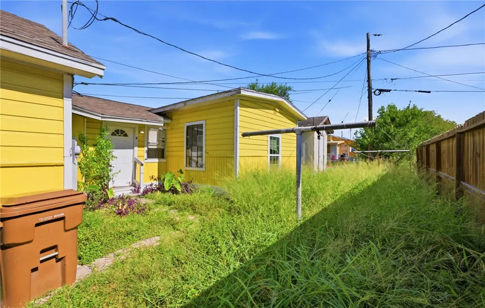 4026 Zapata Street Corpus Christi, TX 78405