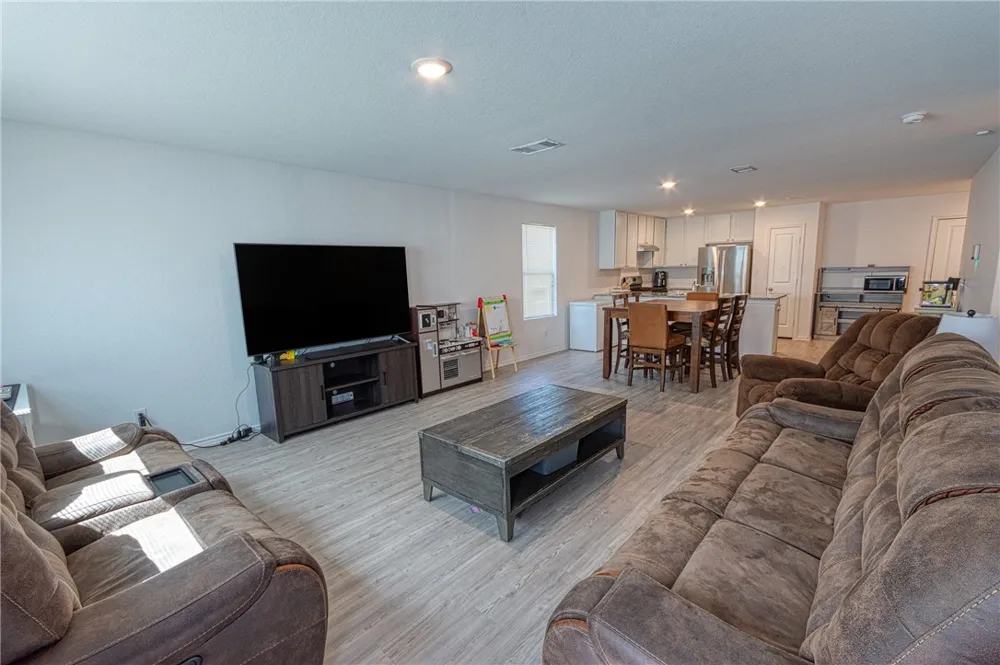 3225 El Dorado Drive Corpus Christi, TX 78410