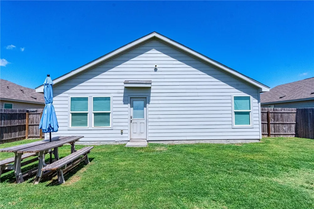 3225 El Dorado Drive Corpus Christi, TX 78410