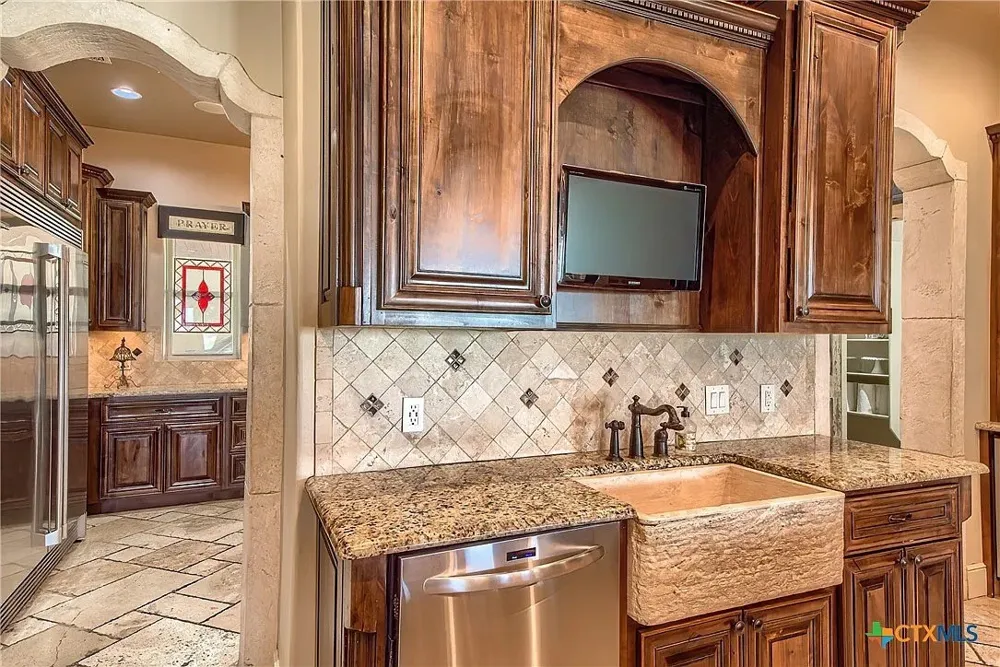 3620 Huber Road Seguin, TX 78155