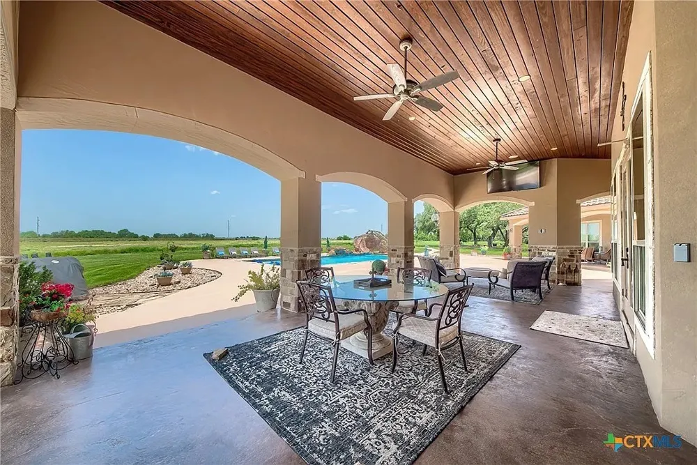 3620 Huber Road Seguin, TX 78155
