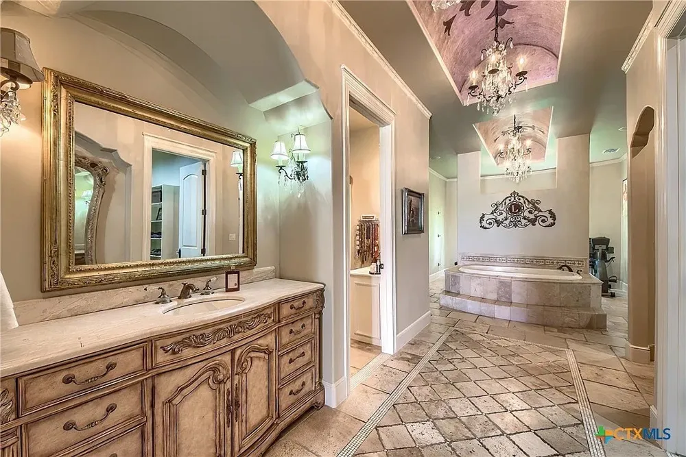 3620 Huber Road Seguin, TX 78155