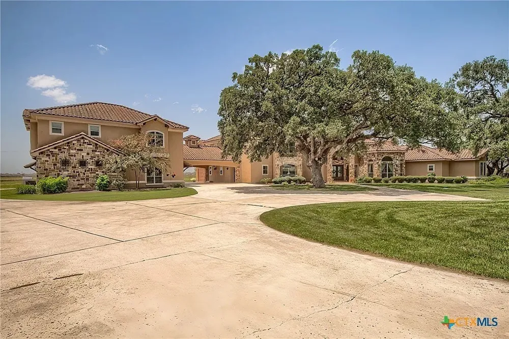 3620 Huber Road Seguin, TX 78155
