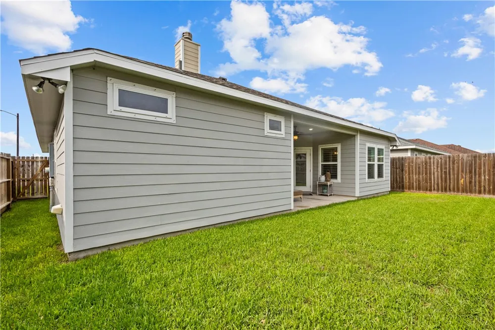 10337 Creek Bottom Drive Corpus Christi, TX 78410