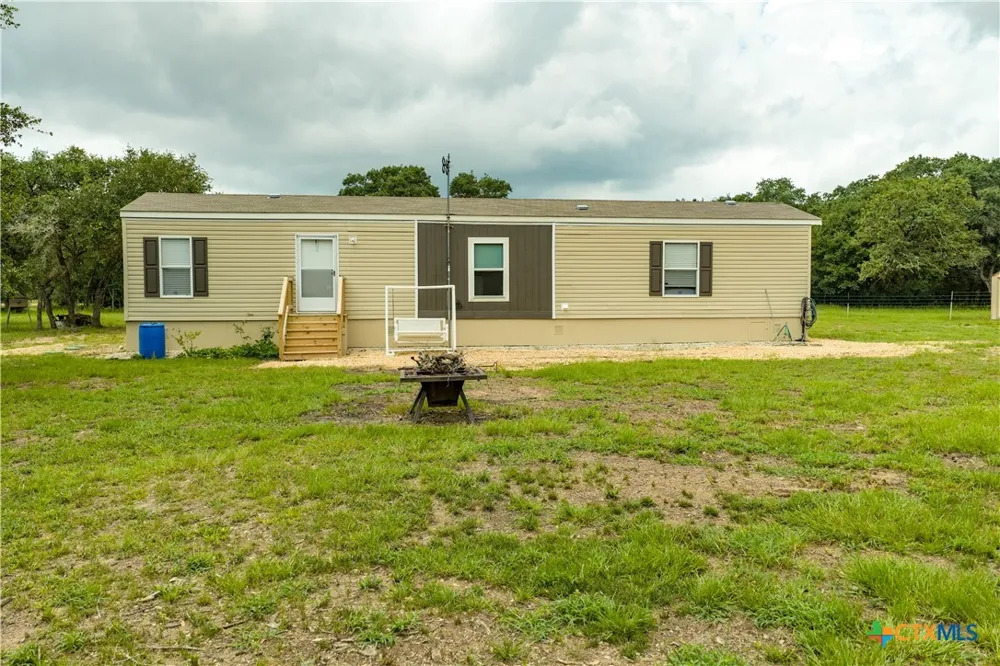 1291 County Road 157 Hallettsville, TX 77964