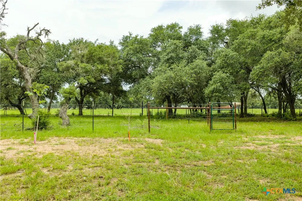1291 County Road 157 Hallettsville, TX 77964