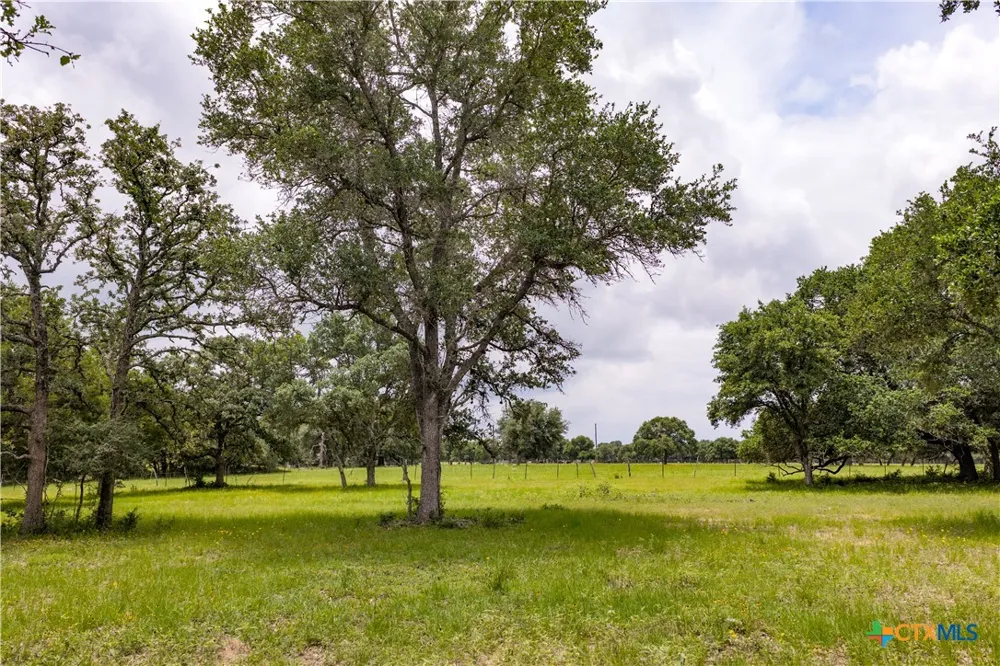1291 County Road 157 Hallettsville, TX 77964