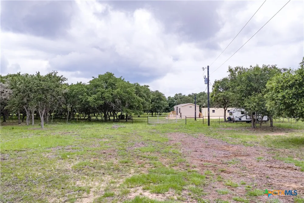 1291 County Road 157 Hallettsville, TX 77964