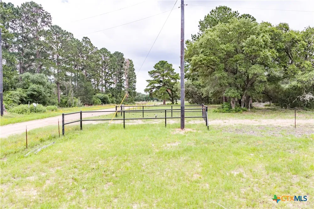 1291 County Road 157 Hallettsville, TX 77964