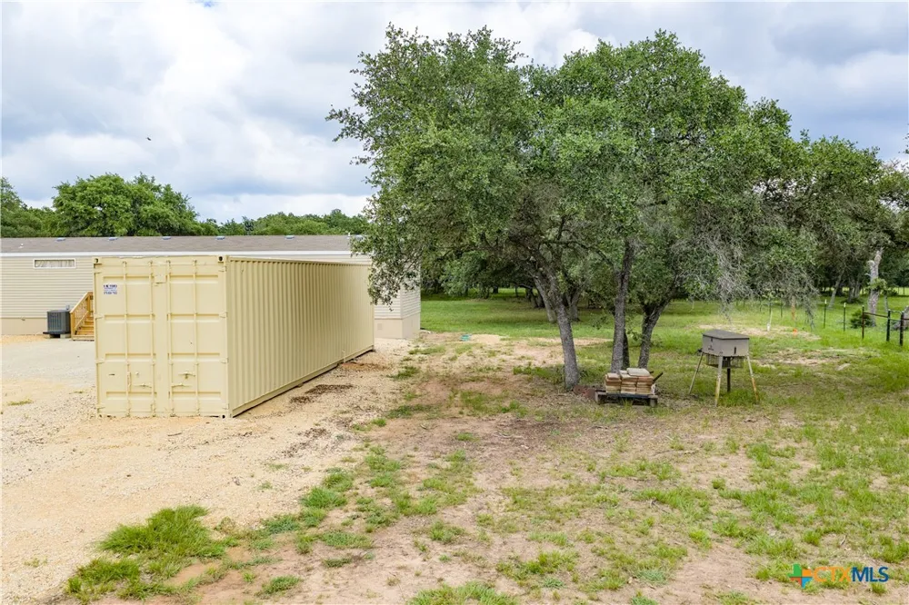 1291 County Road 157 Hallettsville, TX 77964