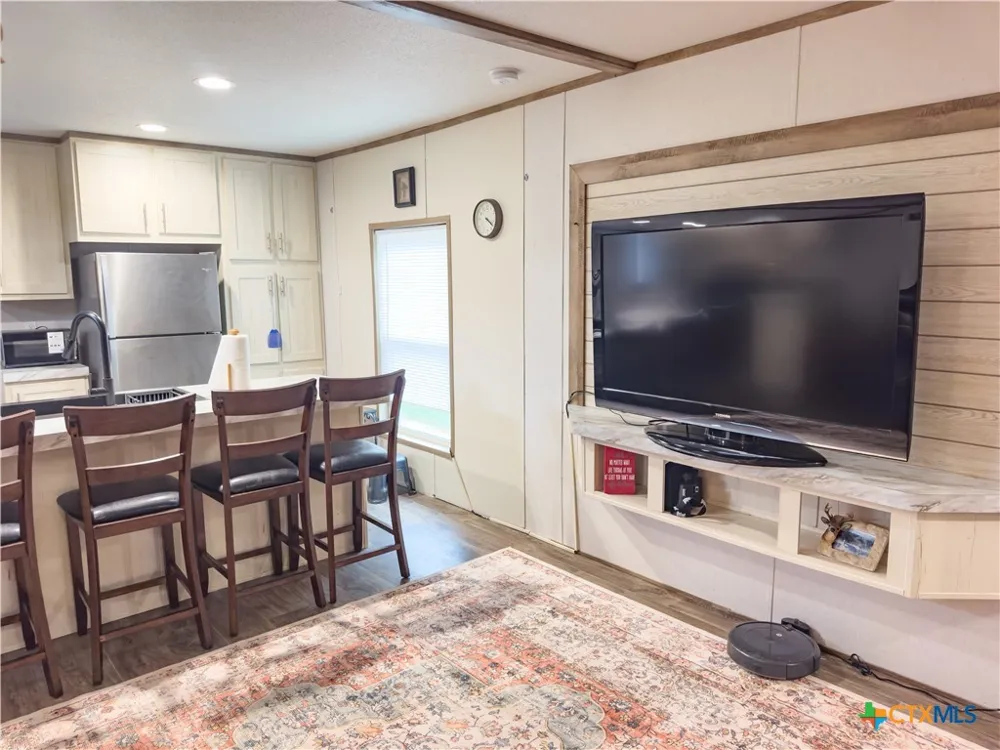 1291 County Road 157 Hallettsville, TX 77964