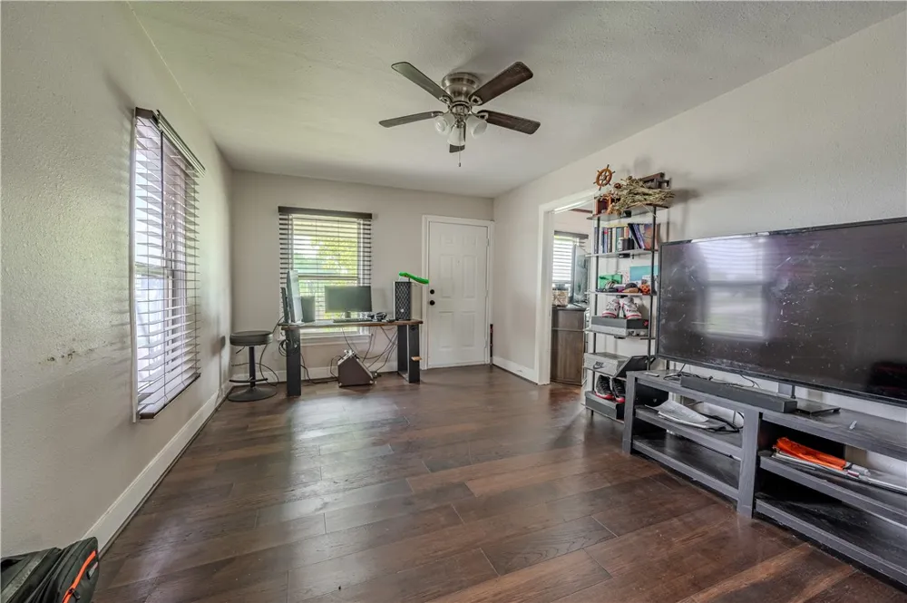 9306 Mcnorton Road Corpus Christi, TX 78409