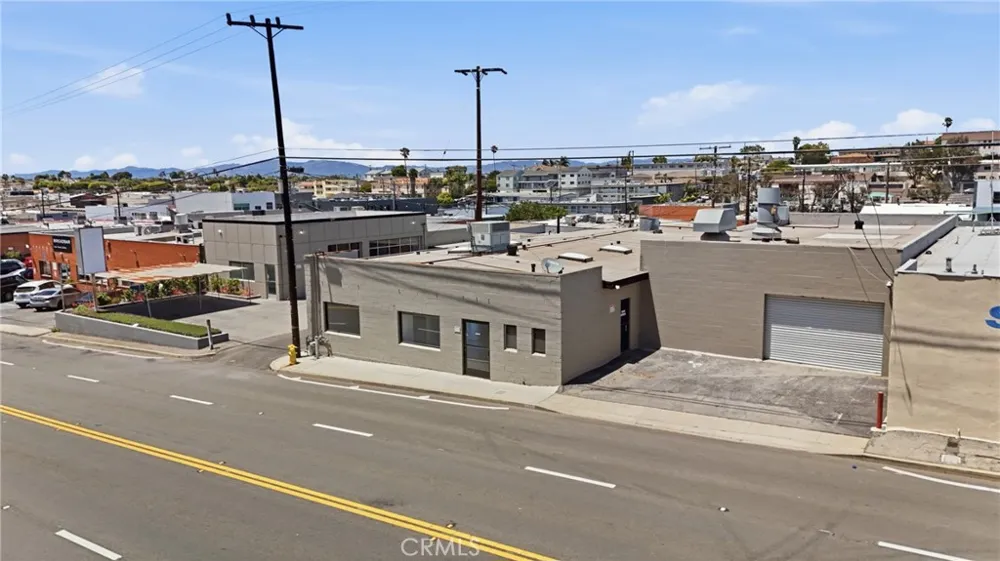 717 E El Segundo El Segundo, CA 90245