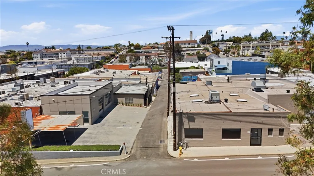 717 E El Segundo El Segundo, CA 90245