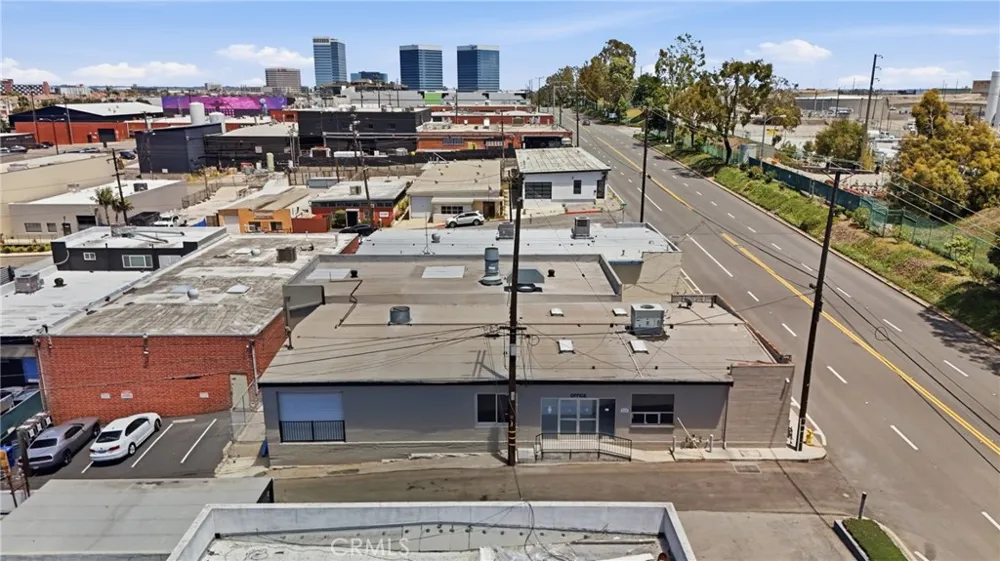 717 E El Segundo El Segundo, CA 90245
