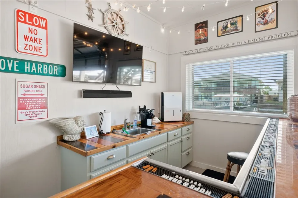 181 Port Saint Claire City By The Sea, TX 78336