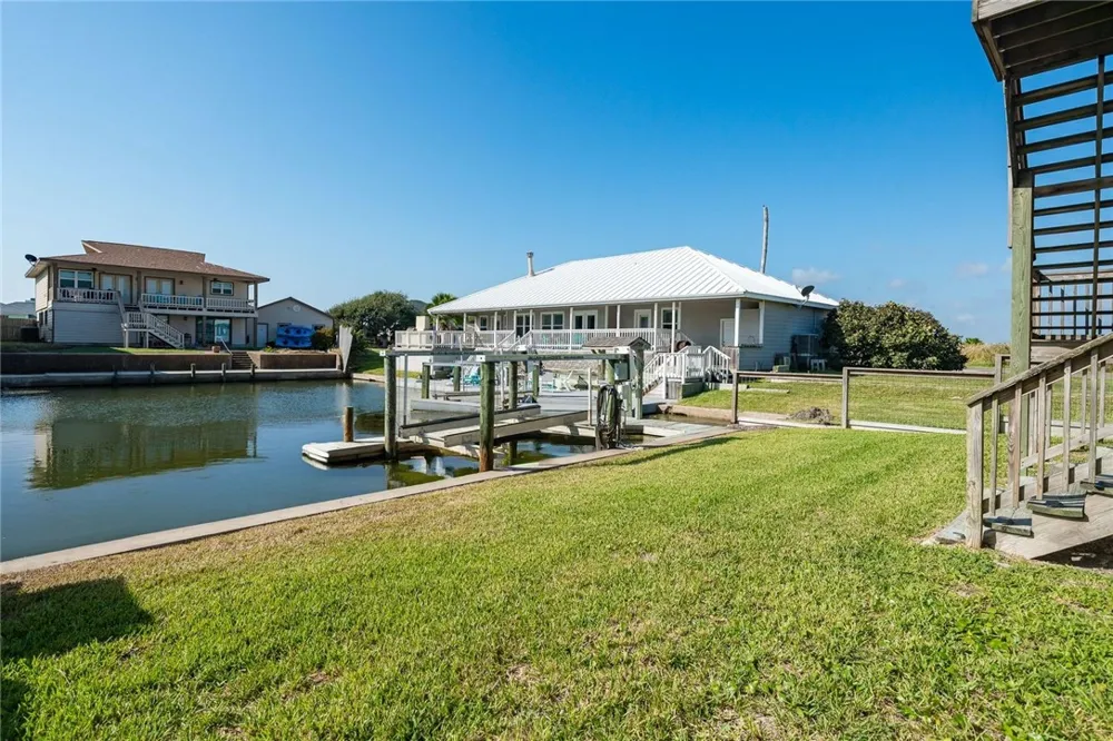 181 Port Saint Claire City By The Sea, TX 78336
