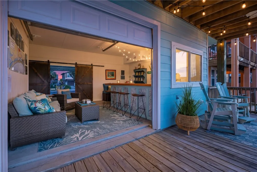 181 Port Saint Claire City By The Sea, TX 78336