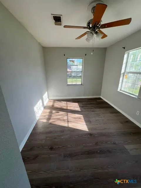436 Illinois Street Bloomington, TX 77951
