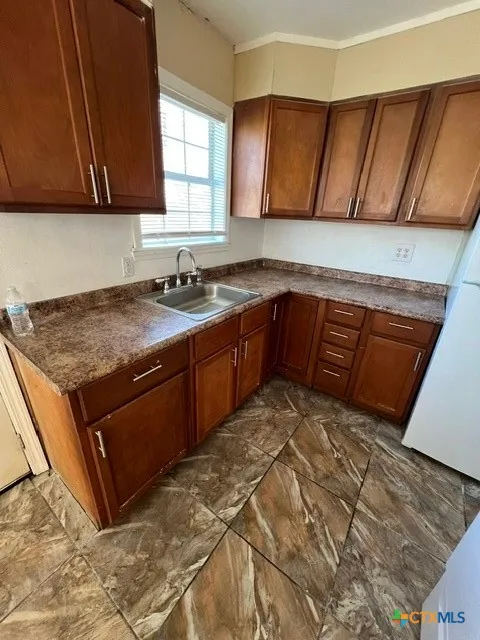 436 Illinois Street Bloomington, TX 77951