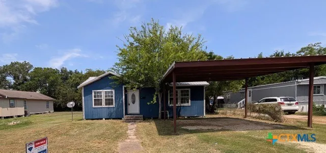 436 Illinois Street Bloomington, TX 77951