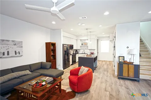 1208 Academy Avenue #3207