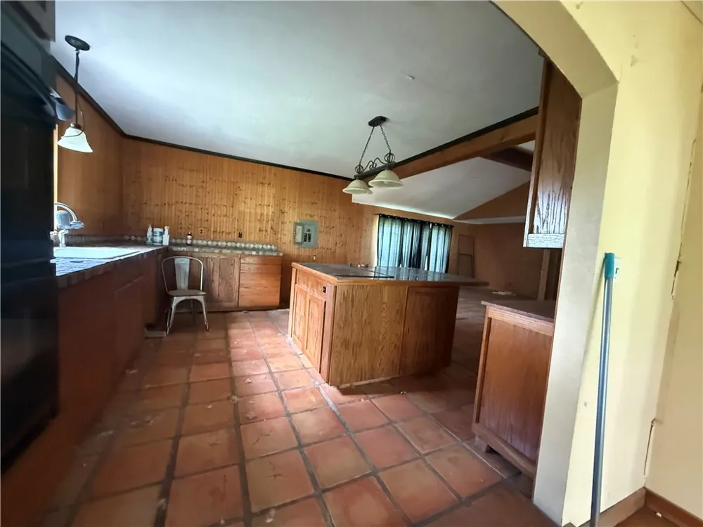 170 Navaho Sandia, TX 78383