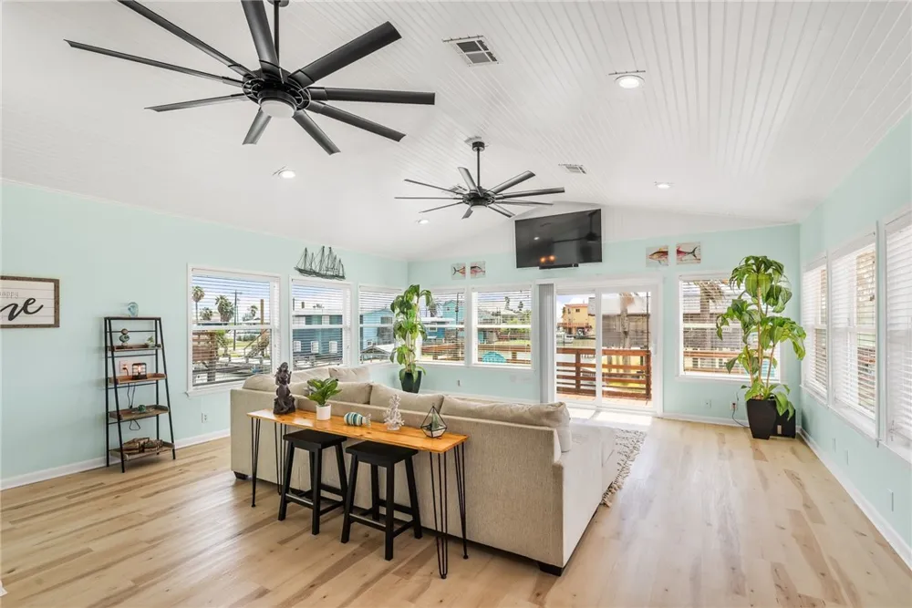 414 Sandpiper Ingleside on the Bay, TX 78362
