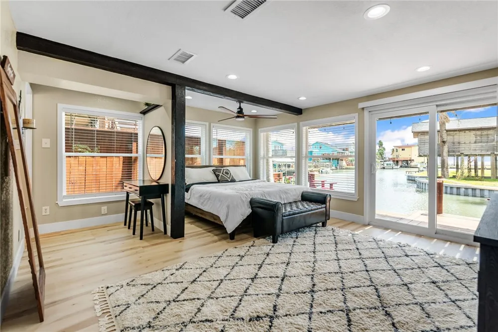 414 Sandpiper Ingleside on the Bay, TX 78362
