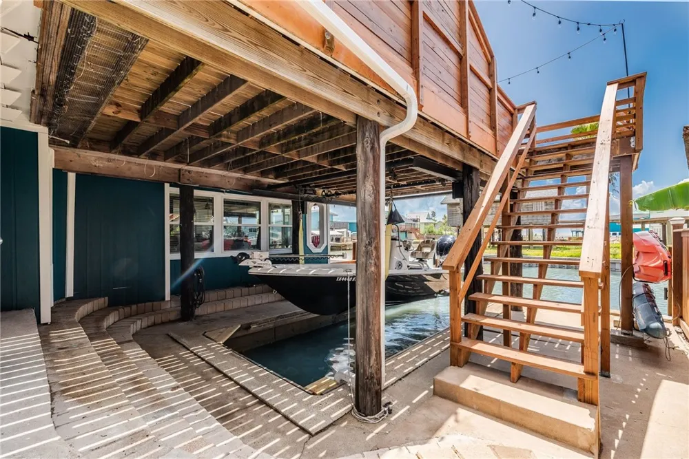 414 Sandpiper Ingleside on the Bay, TX 78362