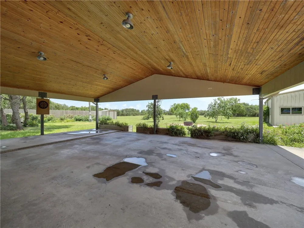 855 Jacoby Lane Aransas Pass, TX 78336