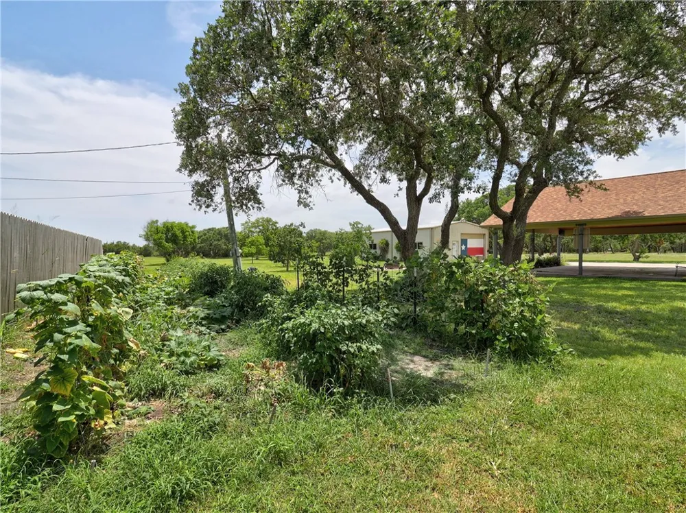 855 Jacoby Lane Aransas Pass, TX 78336