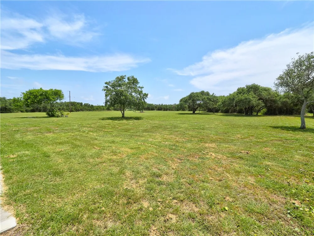 855 Jacoby Lane Aransas Pass, TX 78336