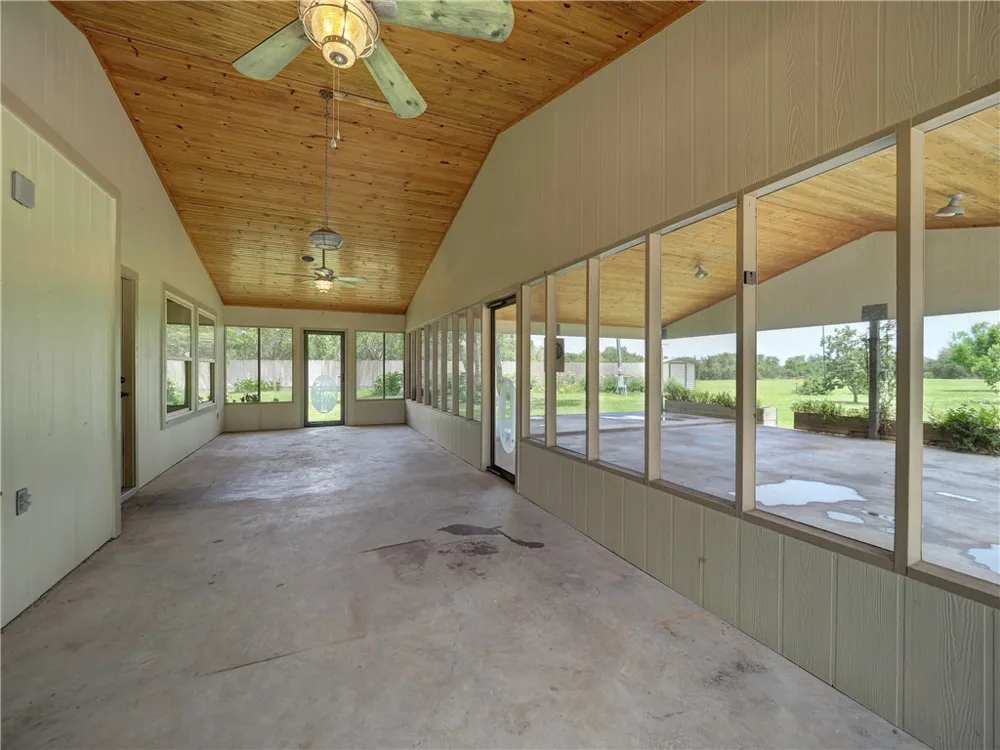 855 Jacoby Lane Aransas Pass, TX 78336