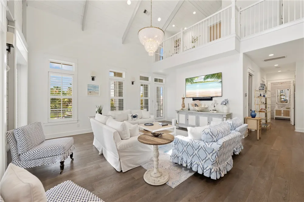 200 Round Road Port Aransas, TX 78373