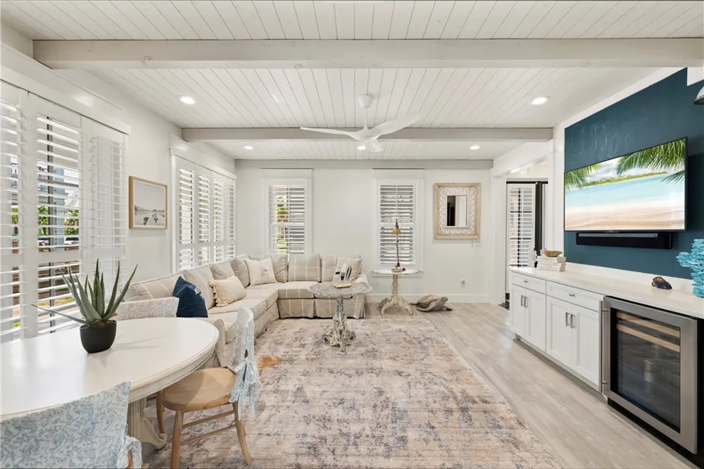 200 Round Road Port Aransas, TX 78373