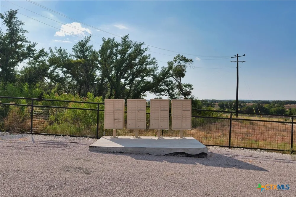 29 County Road 511 Hamilton, TX 76531