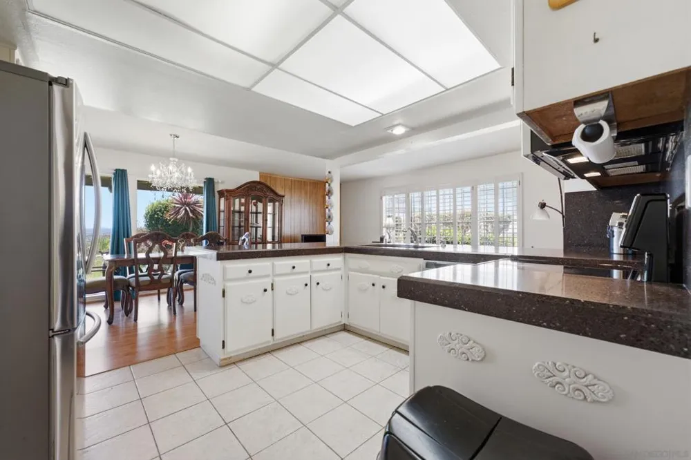 3902 Vista Campana #9 Oceanside, CA 92057