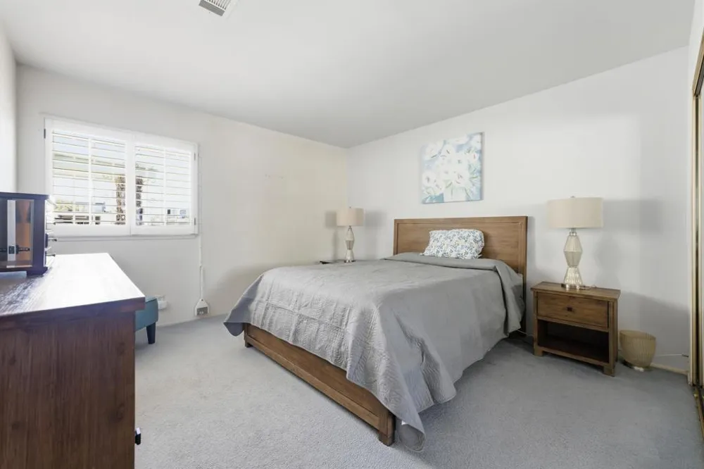 3902 Vista Campana #9 Oceanside, CA 92057