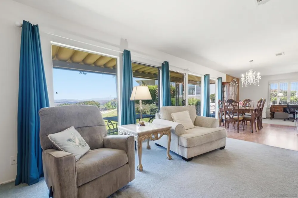 3902 Vista Campana #9 Oceanside, CA 92057